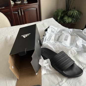 Shoe Palace - Just one shoe was delivered!!! - Shoe Stores Near Me - Santa Ana, California Shoe Palace - Just one shoe was delivered!!! - Shoe Stores Near Me - Santa Ana, California