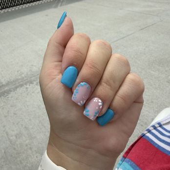 T & T Nails - Nail Salons Near Me - Kearney, Nebraska