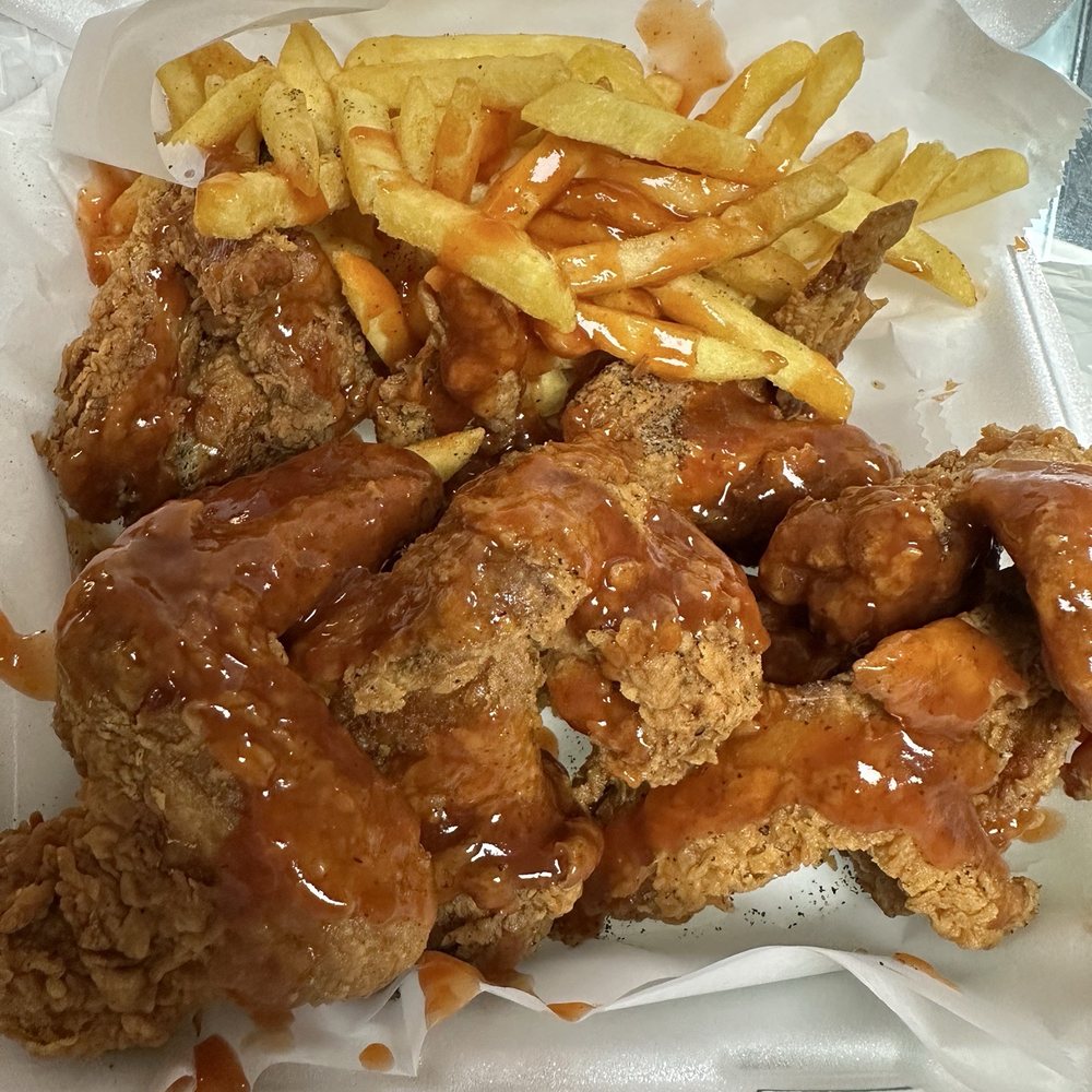 Harold’s Chicken Shack - 10 pc wing - Chicken Wings Near Me - Burnham, Illinois
