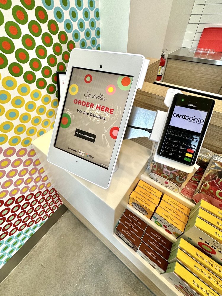 Cashless! Order at the kiosks! Yelp