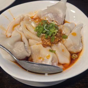 Sichuan Palace - Dumplings in chili oil - Szechuan Near Me - Cincinnati, Ohio Sichuan Palace - Dumplings in chili oil - Szechuan Near Me - Cincinnati, Ohio