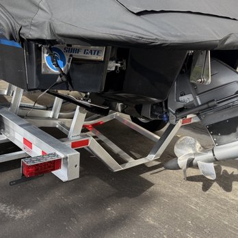 West Coast Trailers - Nice guide posts included - Trailer Dealers Near Me - Huntington Beach, California West Coast Trailers - Nice guide posts included - Trailer Dealers Near Me - Huntington Beach, California