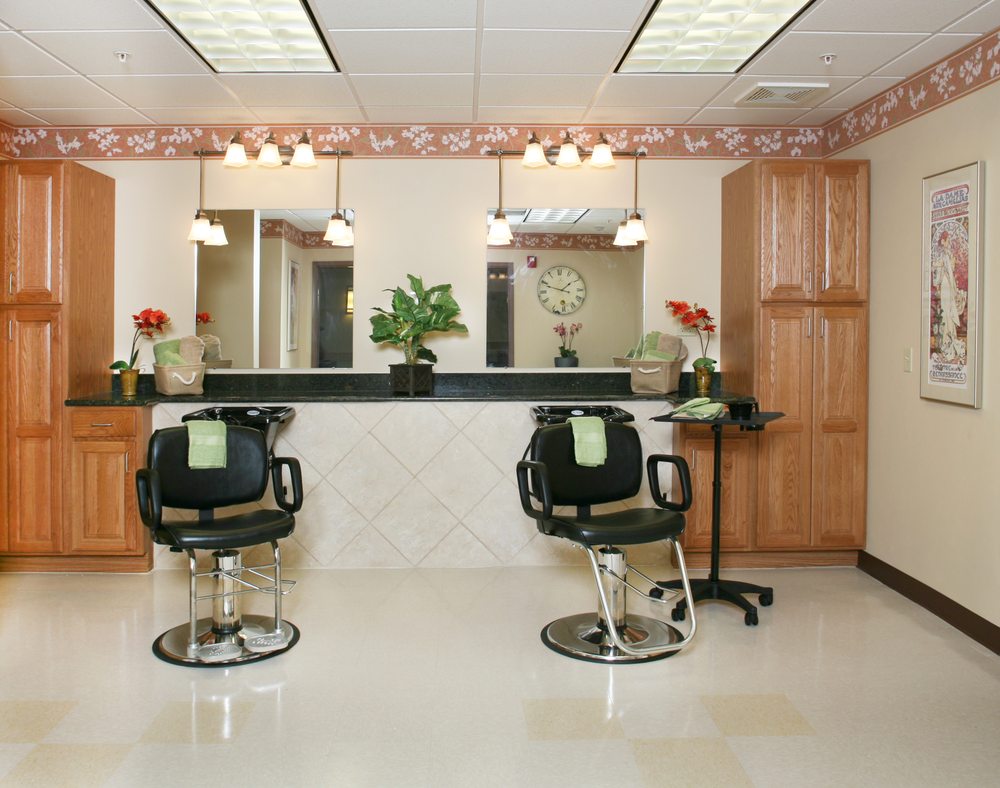 OAK PARK PLACE Updated September 2024 1621 Rivers Bend, Wauwatosa, Wisconsin Skilled