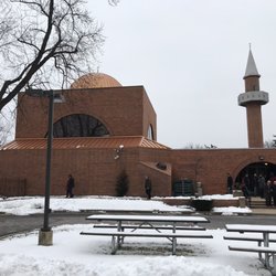 Islamic Cultural Center of Greater Chgo - Main entrance