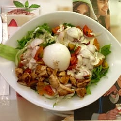Vapiano - Salada favorita caprese e mozarela de búfala