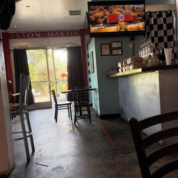 Shift Coffee House - Lobby that leads to the back patio - Coffee & Tea Near Me - Sacramento, California