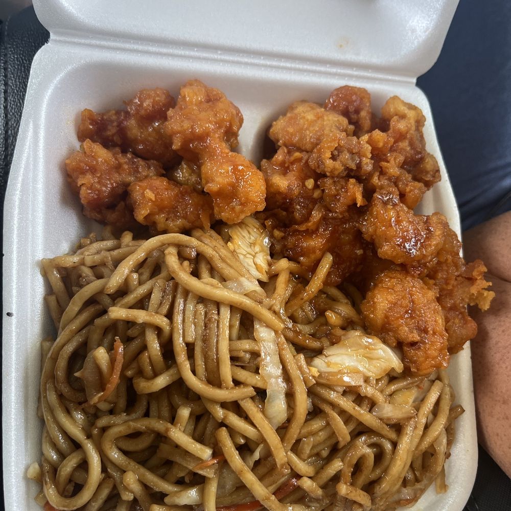 Fast Wok - Orange Chicken and noddles - Asian Fusion Near Me - Ontario, California Fast Wok - Orange Chicken and noddles - Asian Fusion Near Me - Ontario, California