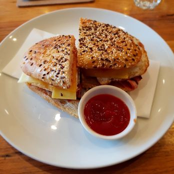 Leaf & Vine - Cafes Near Me - Ringwood, VIC Leaf & Vine - Cafes Near Me - Ringwood, VIC
