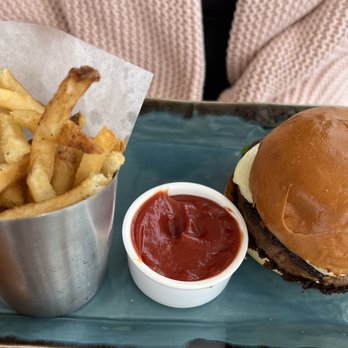 La Sala Bar - Beyond Burger w Fries - Wine Bars Near Me - La Jolla, California