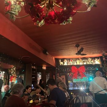 Martin's Tavern - Inside - Breakfast & Brunch Near Me - Washington, DC, District of Columbia Martin's Tavern - Inside - Breakfast & Brunch Near Me - Washington, DC, District of Columbia