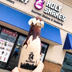Holy Shakes Waterloo - Lindt Mocha Shake
