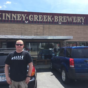 Kinney Creek Brewery - Grabbing a beer before my sister's wedding - Breweries Near Me - Rochester, Minnesota