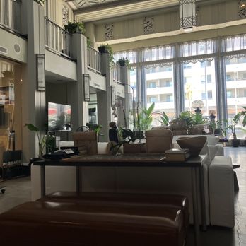Kopioso Coffee - Large windows and spacious seating area with couches - Coffee & Tea Near Me - Los Angeles, California Kopioso Coffee - Large windows and spacious seating area with couches - Coffee & Tea Near Me - Los Angeles, California