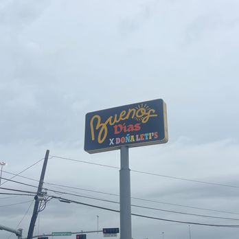 Buenos Dias - Salvadoran Near Me - Houston, Texas