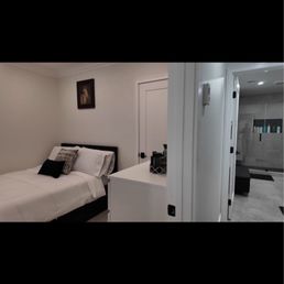 Guest room Guest room