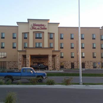 Hampton Inn & Suites Williston - Hotels Near Me - Williston, North Dakota Hampton Inn & Suites Williston - Hotels Near Me - Williston, North Dakota