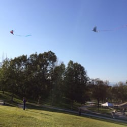 Butterfield Park - Flying kites at the park