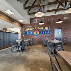 Laguna Madre Seafood Company - Inside