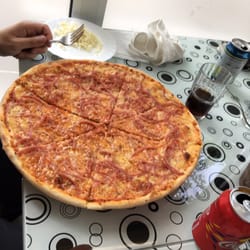 Pascha Pizza & Kolgrill - En rejäl och riktigt god pizza.