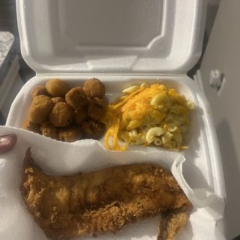 Stephanie's Restaurant - American Near Me - Greensboro, North Carolina Stephanie's Restaurant - American Near Me - Greensboro, North Carolina