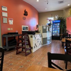Lam's Vietnamese Restaurant - Entry and check out