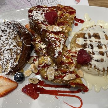 Broken Yolk Cafe - Trio French toast - American Near Me - Glendora, California Broken Yolk Cafe - Trio French toast - American Near Me - Glendora, California