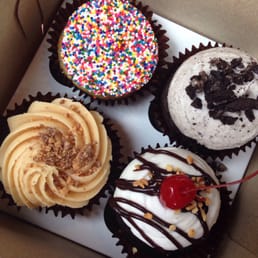 Chocolate Peanut Butter Cupcake