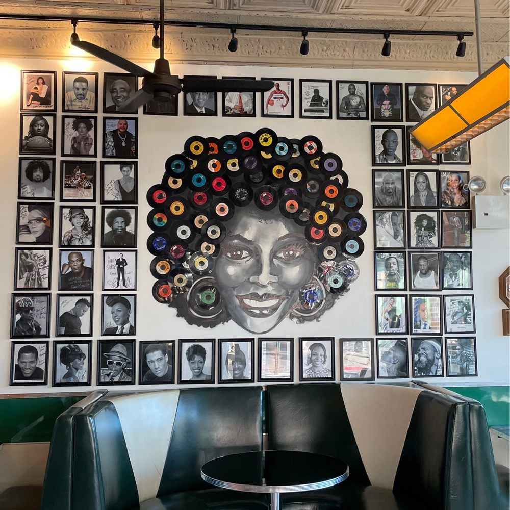 Harlem Shake - Inside booth - American Near Me - Brooklyn, New York