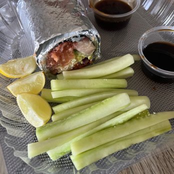 Mariscos Los Peloteros - Burrito sushi - Food Trucks Near Me - Riverside, California Mariscos Los Peloteros - Burrito sushi - Food Trucks Near Me - Riverside, California