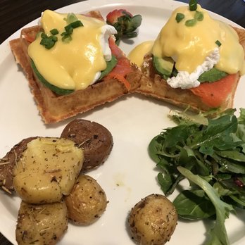 Le Petit Belge - Breakfast & Brunch Near Me - Vancouver, British Columbia