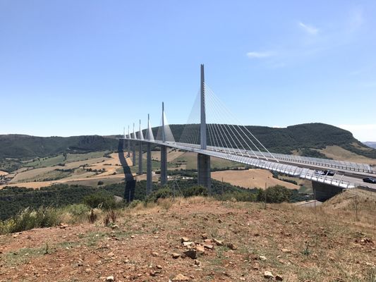 Viaduc de Millau by null