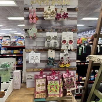 Woody's Smokehouse - Northbound - Earrings - Specialty Food Near Me - Centerville, Texas Woody's Smokehouse - Northbound - Earrings - Specialty Food Near Me - Centerville, Texas