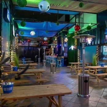 Smokeys Bar And Grill - Patio - Burgers Near Me - Corpus Christi, Texas
