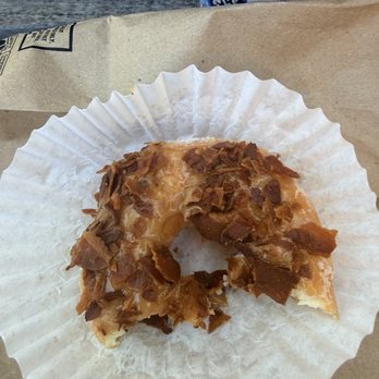 Back Door Donuts - Bakeries Near Me - Oak Bluffs, Massachusetts