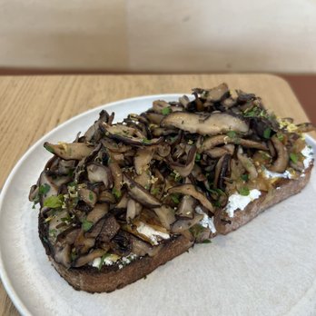 Caracas Bakery - Mushroom toast - Bakeries Near Me - Miami, Florida Caracas Bakery - Mushroom toast - Bakeries Near Me - Miami, Florida