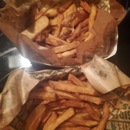 Fries were still cold n the middle, why were they cold Fries were still cold n the middle, why were they cold