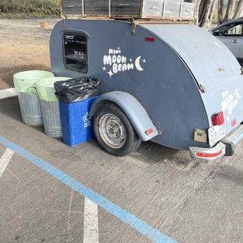 Dad's Luncheonette - Cute little trash area! - New American Near Me - Half Moon Bay, California Dad's Luncheonette - Cute little trash area! - New American Near Me - Half Moon Bay, California