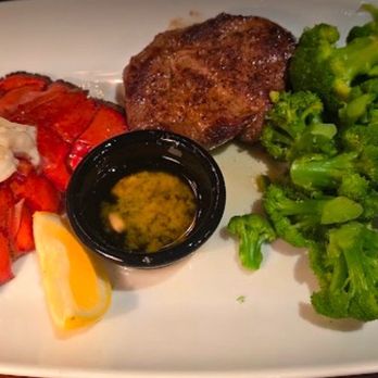 LongHorn Steakhouse - Steak and Flo's Filet & Lobster Tail - Steakhouses Near Me - Shelton, Connecticut LongHorn Steakhouse - Steak and Flo's Filet & Lobster Tail - Steakhouses Near Me - Shelton, Connecticut