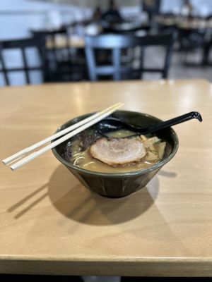 Momoyama Ramen & Hawaiian BBQ 2