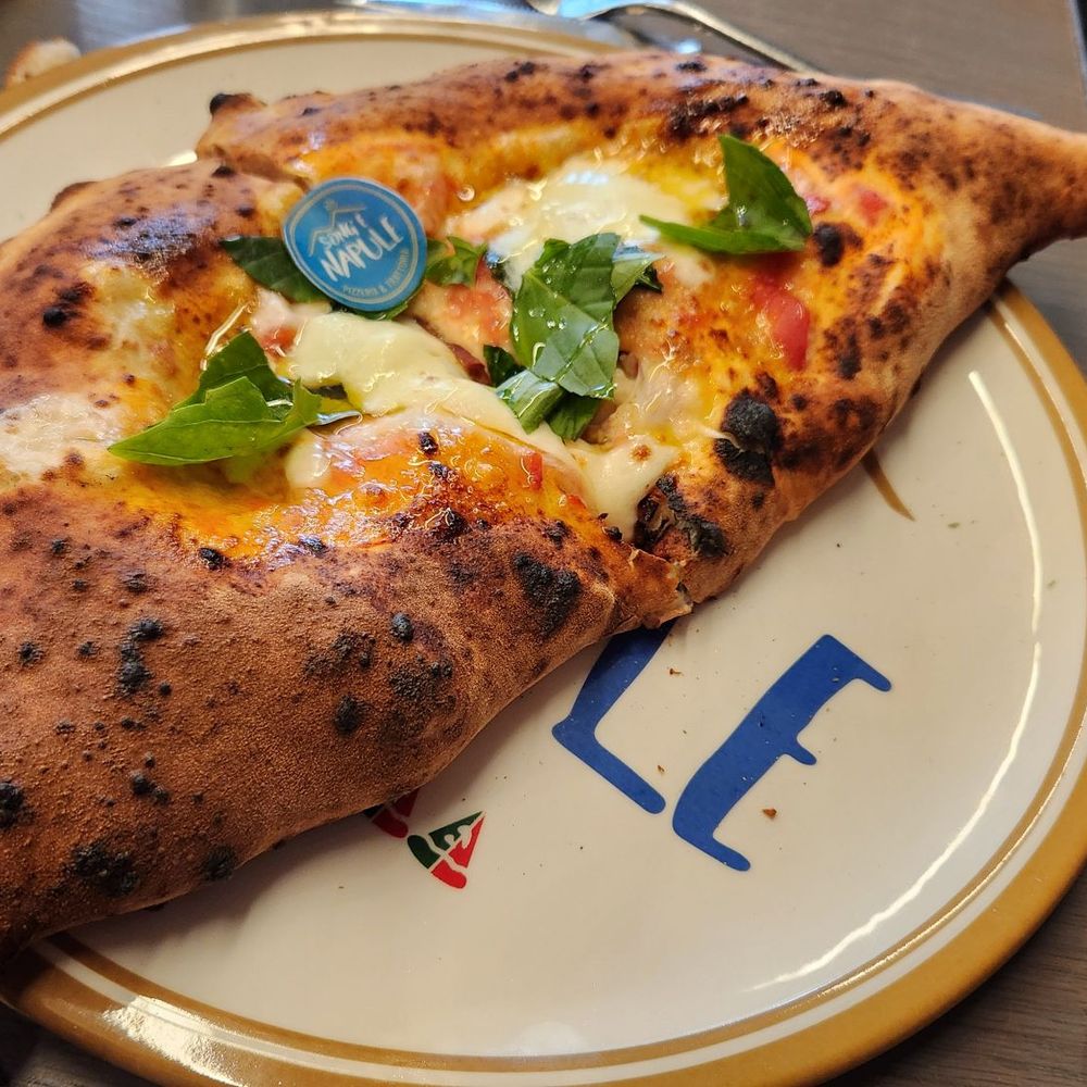 Song E Napule - Rutherford - Pizza Near Me - Rutherford, New Jersey