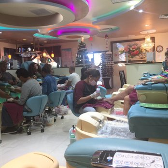 Yogani Nails And Spa - Plenty of stations - Waxing Near Me - Ormond Beach, Florida