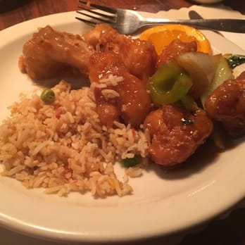 Golden Wheel - Orange chicken, almond chicken, General tso chicken and fried rice. - Chinese Near Me - Yakima, Washington