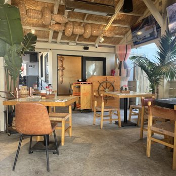 Puntamar - Inside - Seafood Near Me - Encinitas, California