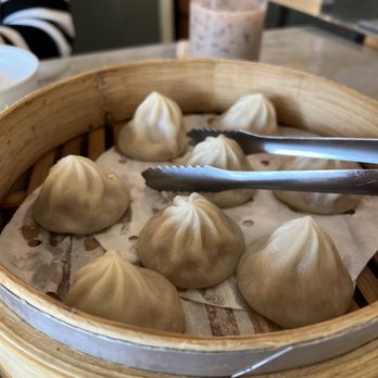 Supreme Dumplings - Crab & Pork Xiao Long Bao (8) - Shanghainese Near Me - Kirkland, Washington