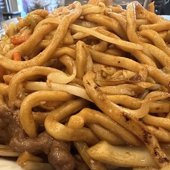 Chin's Kitchen - House special stir fry noodles - Chinese Near Me - Portland, Oregon