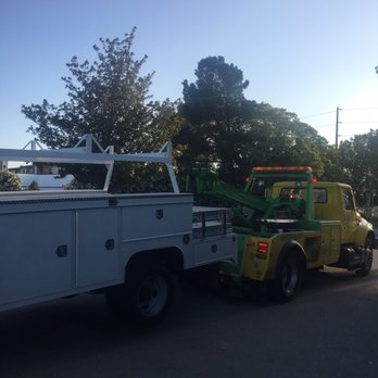 Stretch Towing and Roadside - Towing Near Me