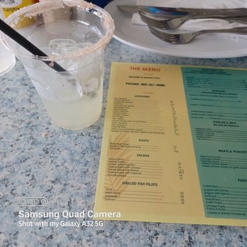 Boater's Grill - Finished my entire drink and not one visit from the server (Pita) - Seafood Near Me - Key Biscayne, Florida