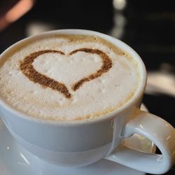 Jazzy Ladies Cafe & Club - Honey Bear Cafe Latte
