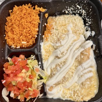 Los Pinchis Tacos - Classic Enchiladas Verdes Plate - Mexican Near Me - Killeen, Texas