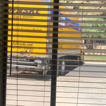 United Moving Solutions  - The driver and company think this is a great parking spot. Blocking the whole street. - Movers Near Me - Henderson, Nevada